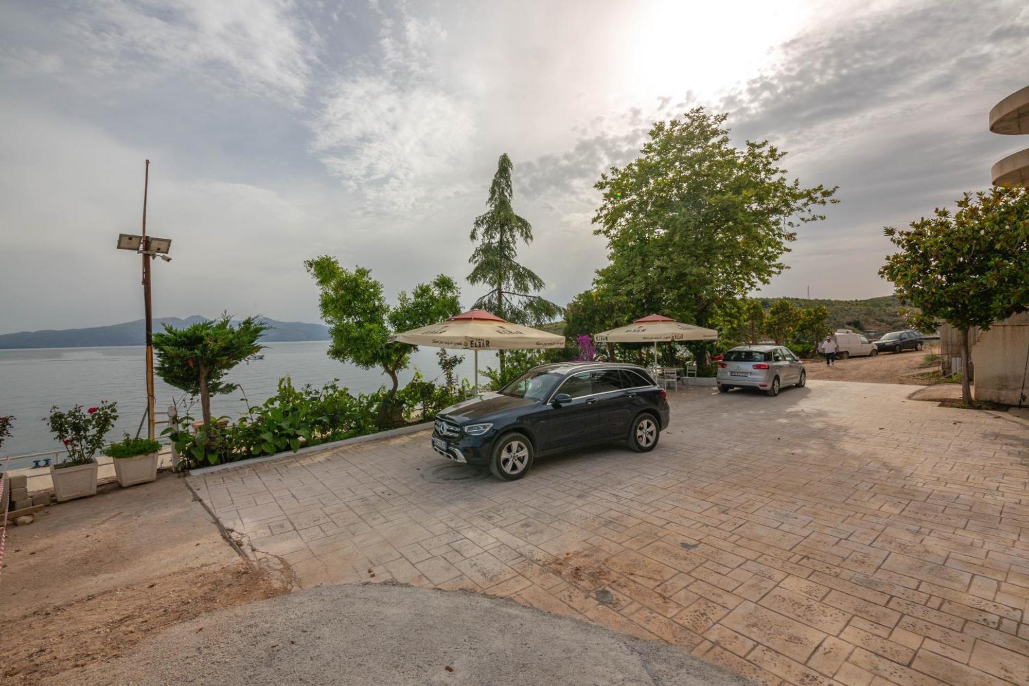 Apartments Cikuli Sarandë エクステリア 写真