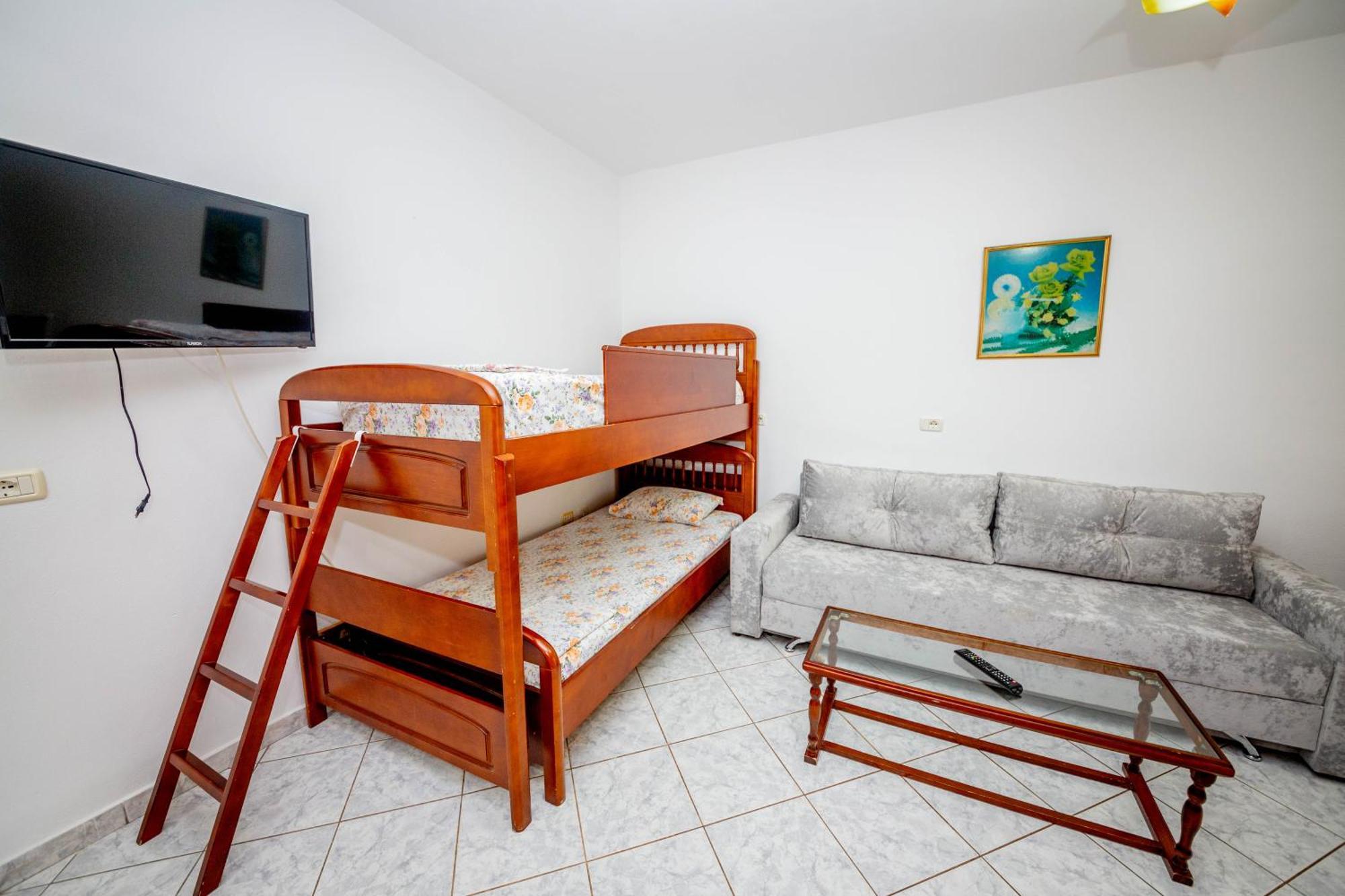 Apartments Cikuli Sarandë エクステリア 写真