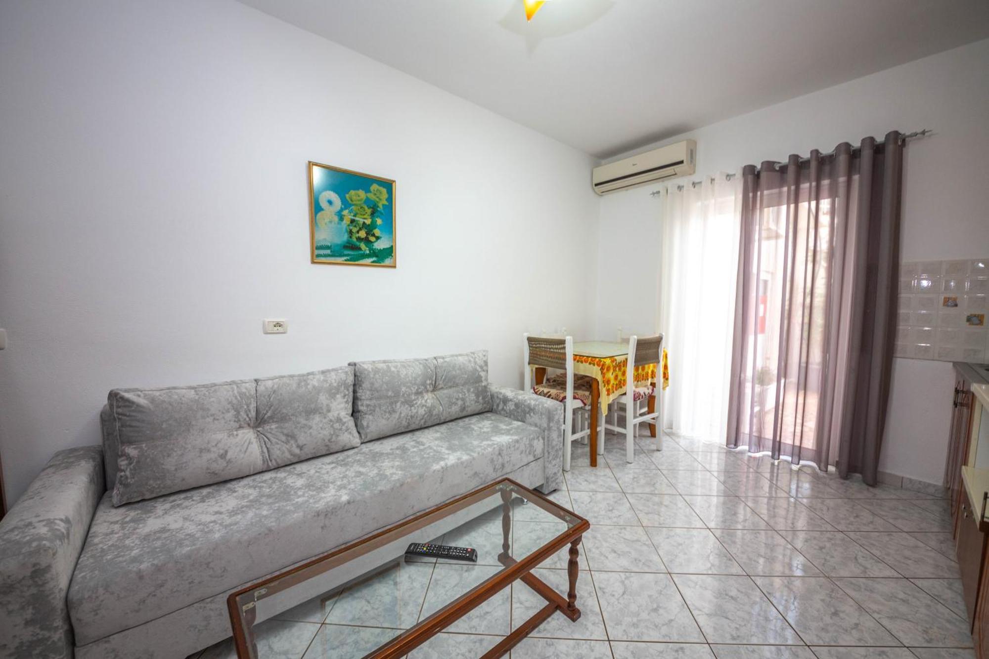 Apartments Cikuli Sarandë エクステリア 写真