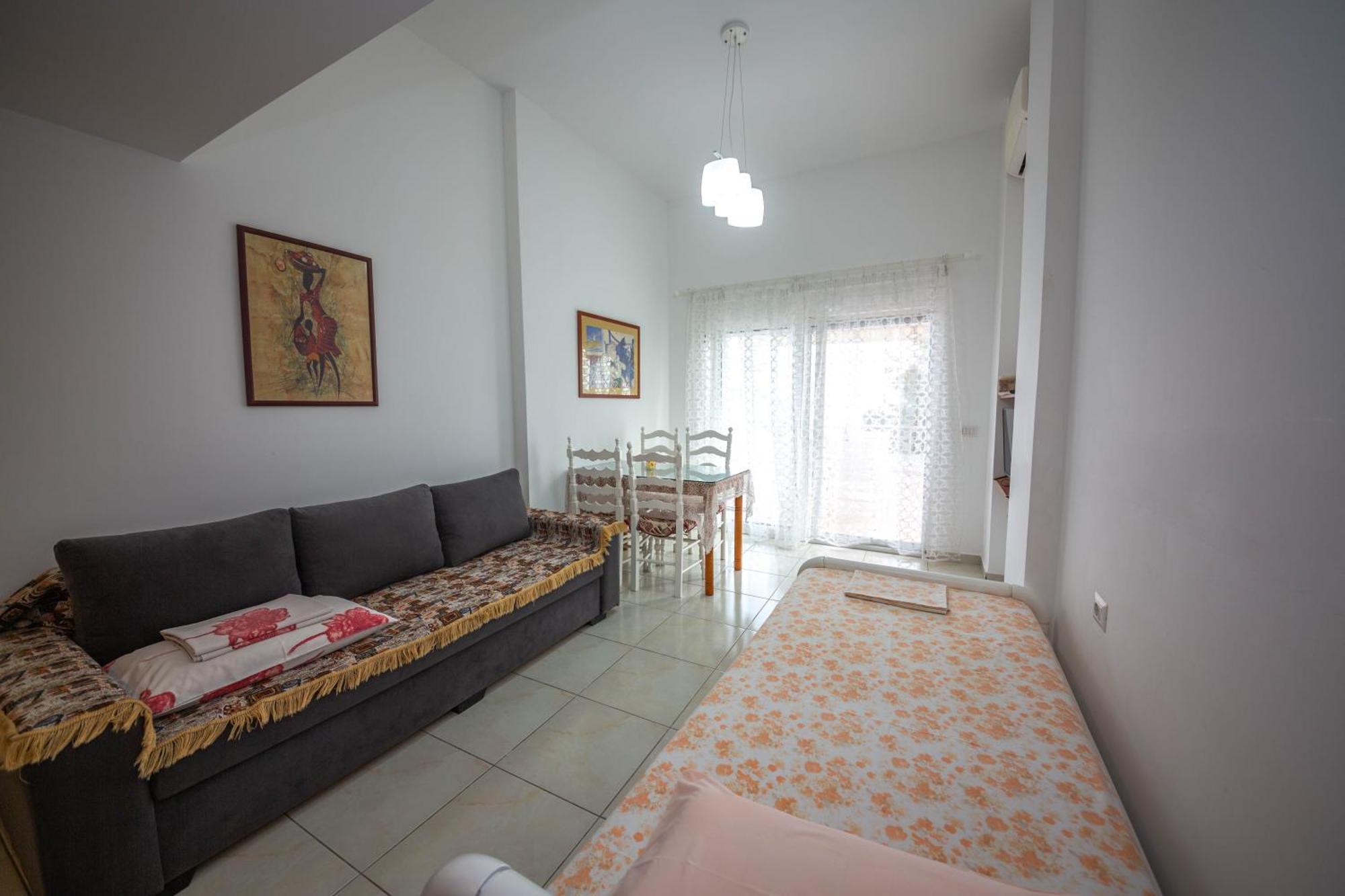 Apartments Cikuli Sarandë エクステリア 写真